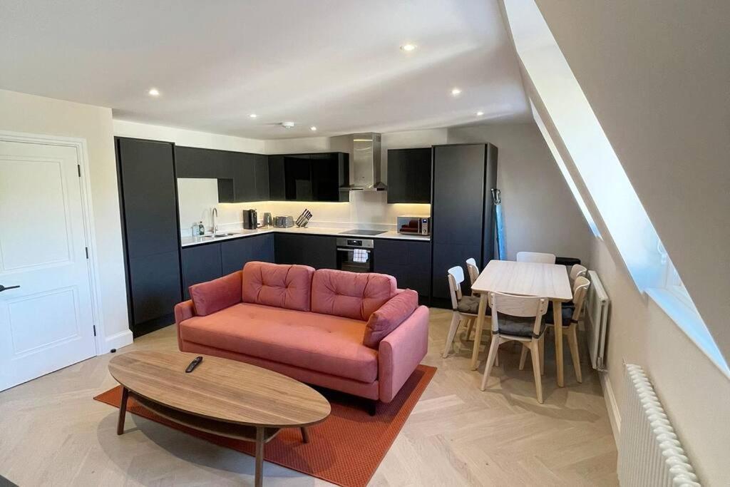 Apartments In The Heart Of Richmond, London 리치먼드 외부 사진