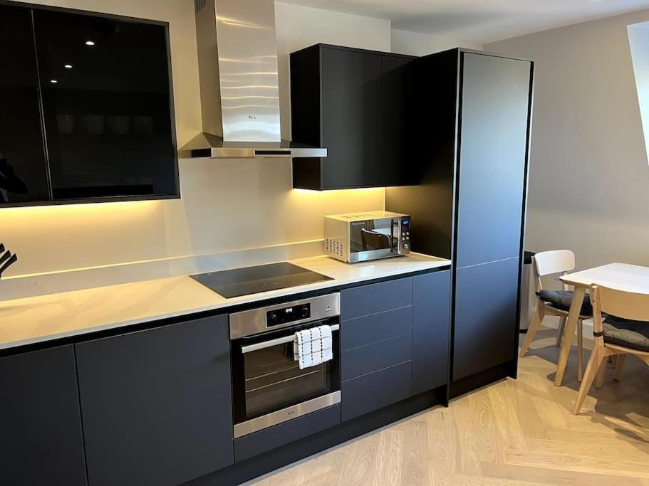 Apartments In The Heart Of Richmond, London 리치먼드 외부 사진